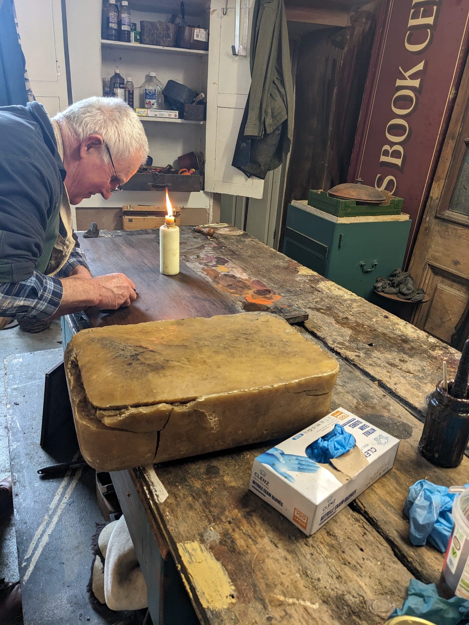 Student learning French polishing techniques